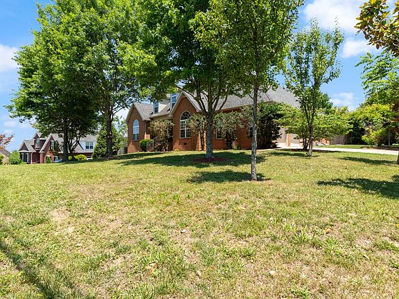 2nd image of 1269 Ben Hill Blvd