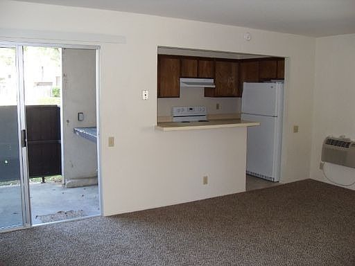3rd image of 8069 Caminito De Pizza Unit B