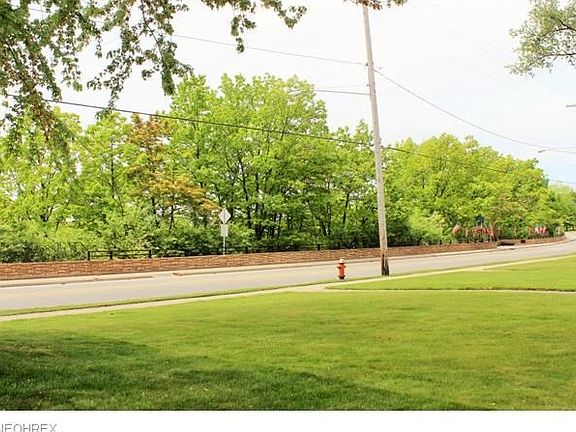 3rd image of 3149 Rocky River Dr
