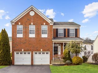 36 Park Knoll Dr, East Brunswick, NJ 08816