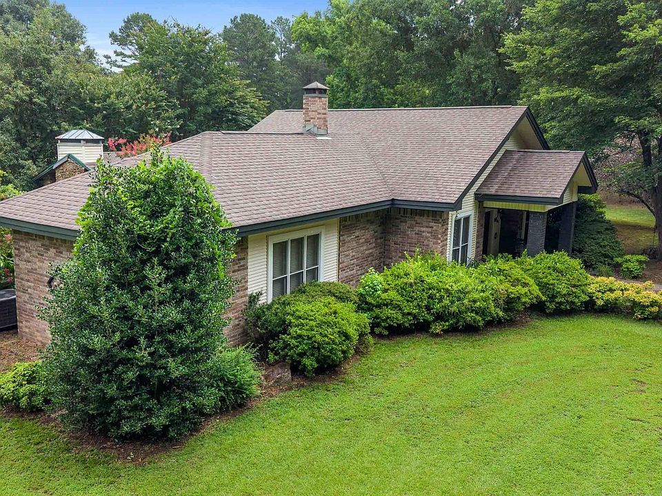 1st image of 2312 Riverbend Rd