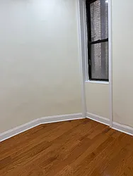 Rented by K & O Realty Associates Inc.