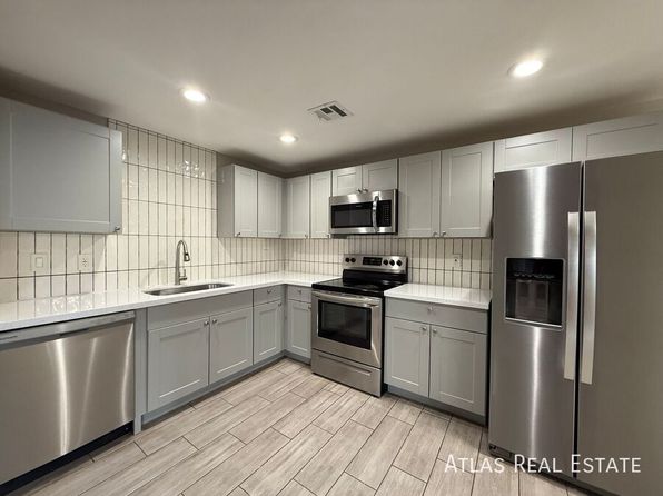 3412 W Orangewood Ave