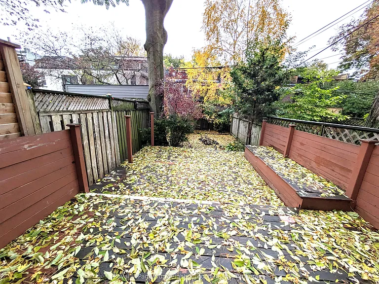 86 Asquith Ave #MAIN — Photo 10