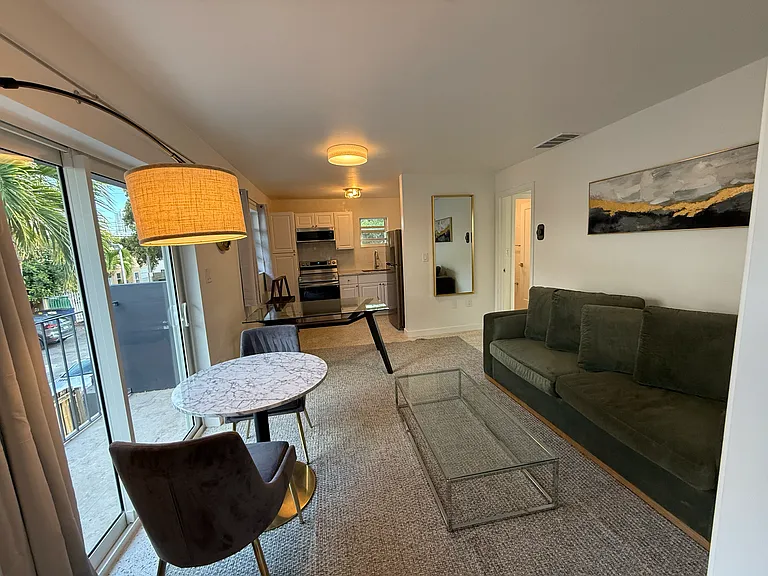 421 SW 9th St #3A — Photo 23
