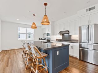 1233 Winslow Dr, Newport Beach, CA 92660
