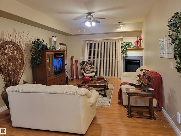 3rd image of 4128 47th St #106