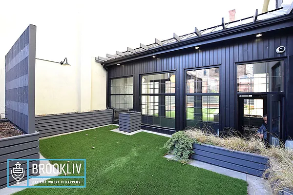 Rented by null | media 77