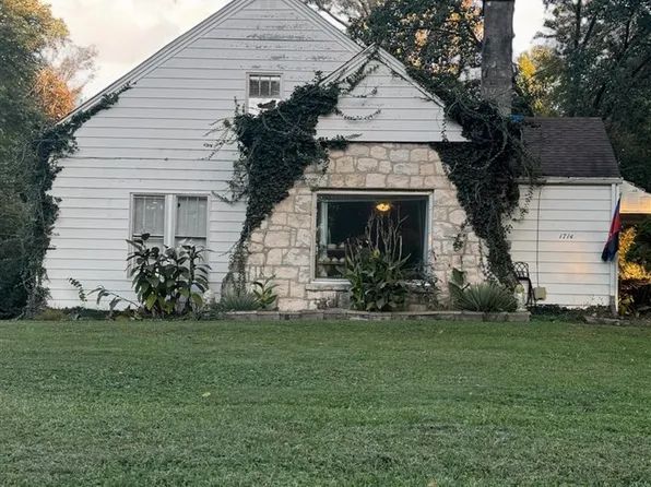 1714 S Sunrise Dr, Bowling Green, KY 42101