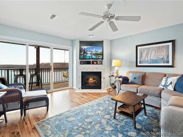 194 Park Place Ln #3C, Kaiser, MO 65047