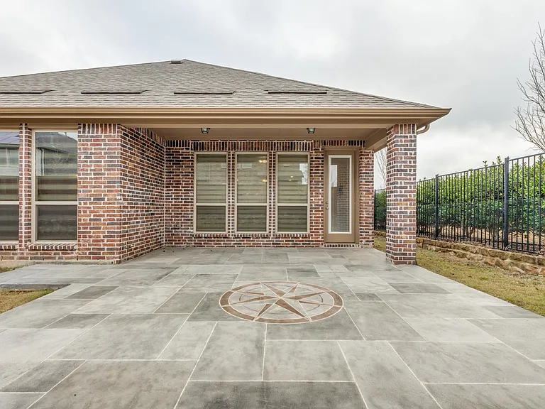 1600 Bird Cherry Ln — Photo 24