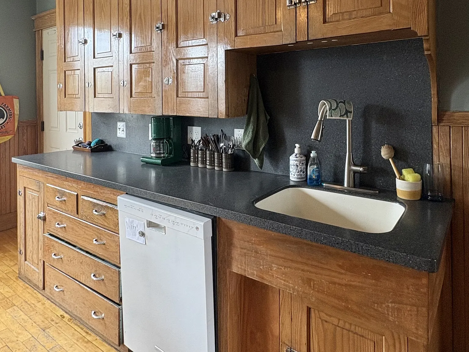 3 bed, $1,600 — Photo 4