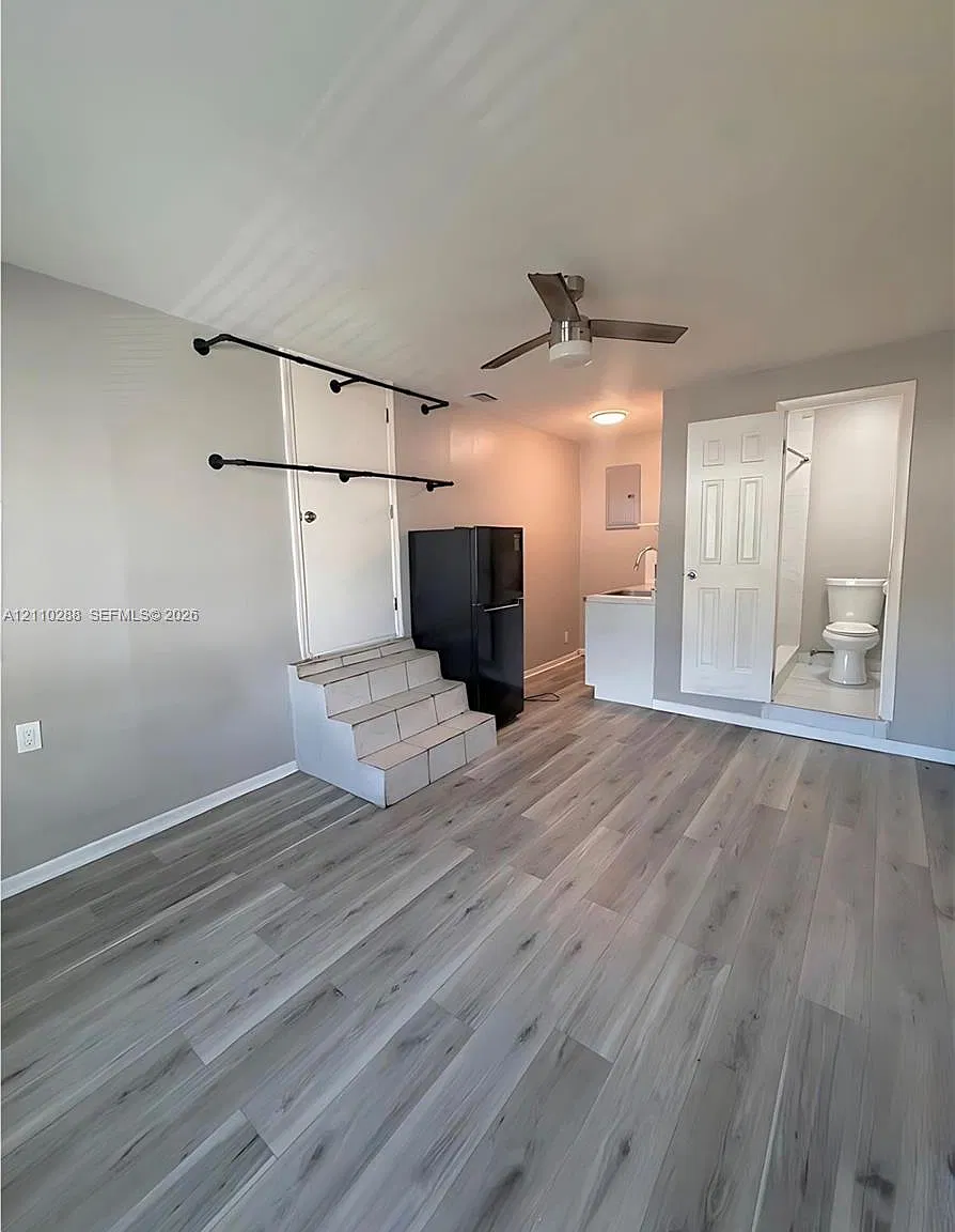 Cravero Lake Shores Estate — Photo 2