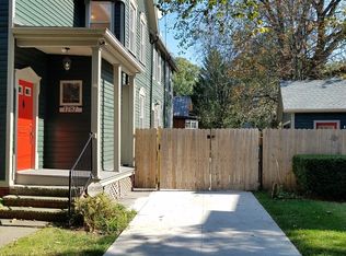 1787 W 32nd St, Cleveland, OH
