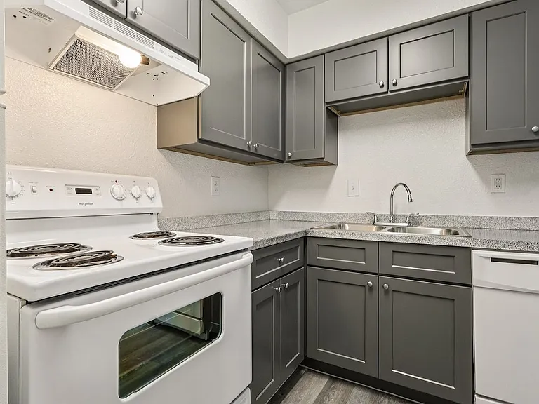 9850 S Kirkwood Rd — Photo 42