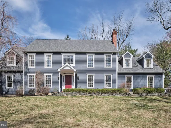 2971 Comfort Rd, New Hope, PA 18938