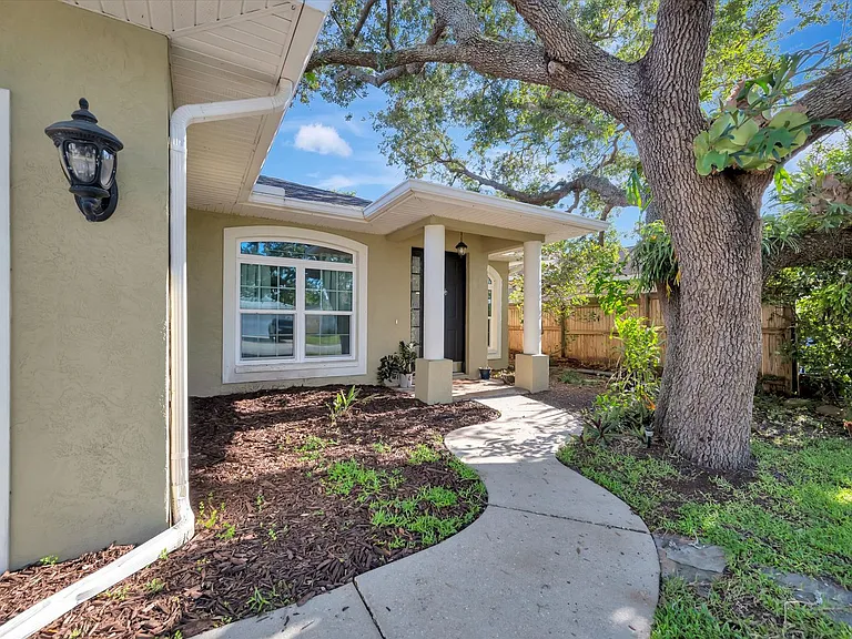 5318 Colony Meadows Ln — Photo 3