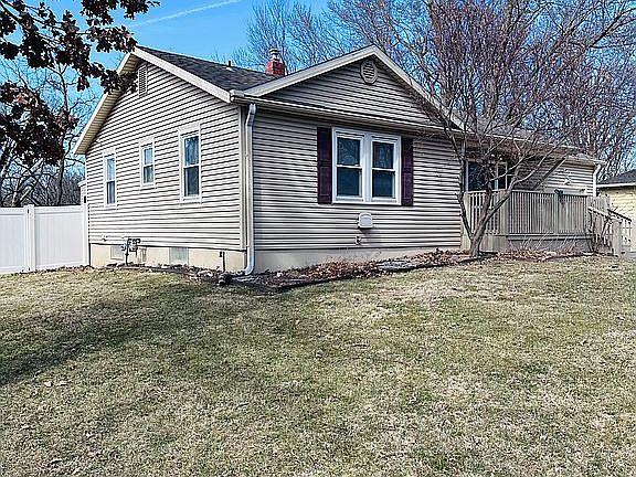 3rd image of 8 Belmont Rd