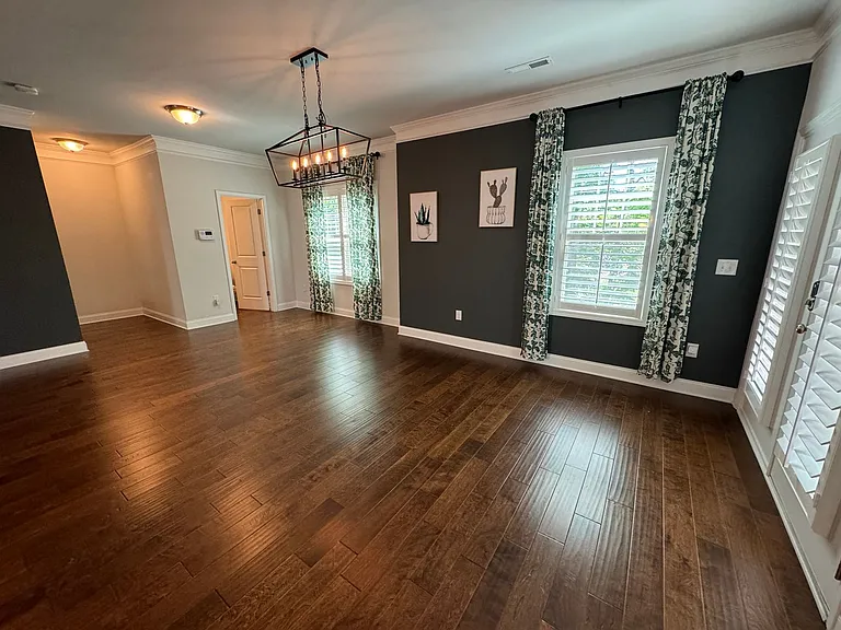 323 View Dr — Photo 3