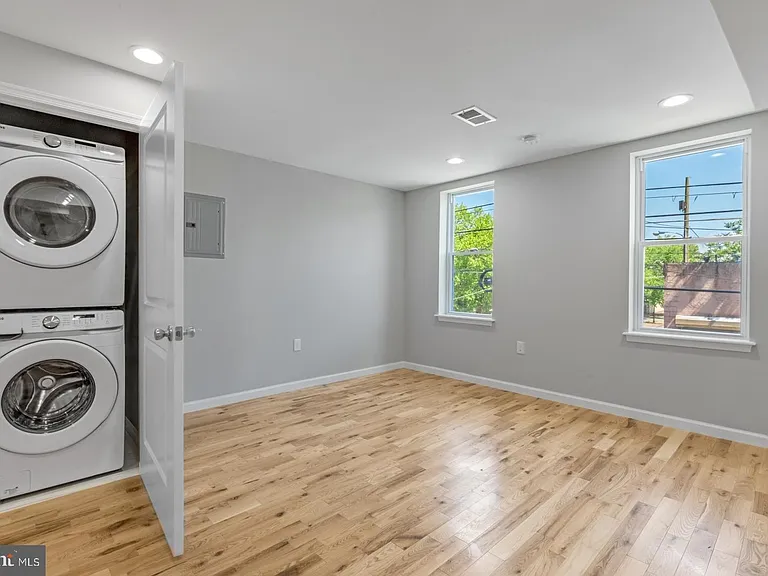 410 Diamond St #2 — Photo 4