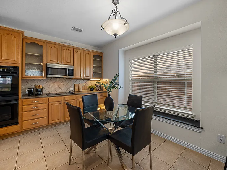 9720 Zembriski Dr — Photo 21