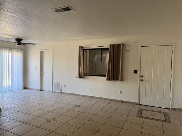 Two Bed, One Bath Triplex with a One Car Garage In North Stockton, 827 Dundee Way, Stockton, CA 95210