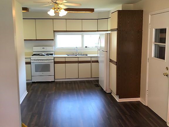 Kitchen and Dinning Area