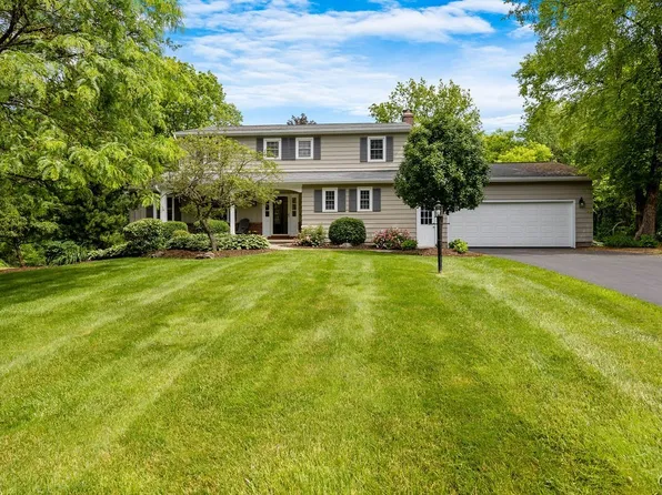 8403 Woodbox Rd, Manlius, NY 13104