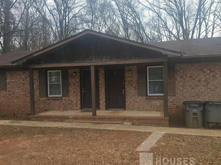 106 Batson Dr — Photo 1