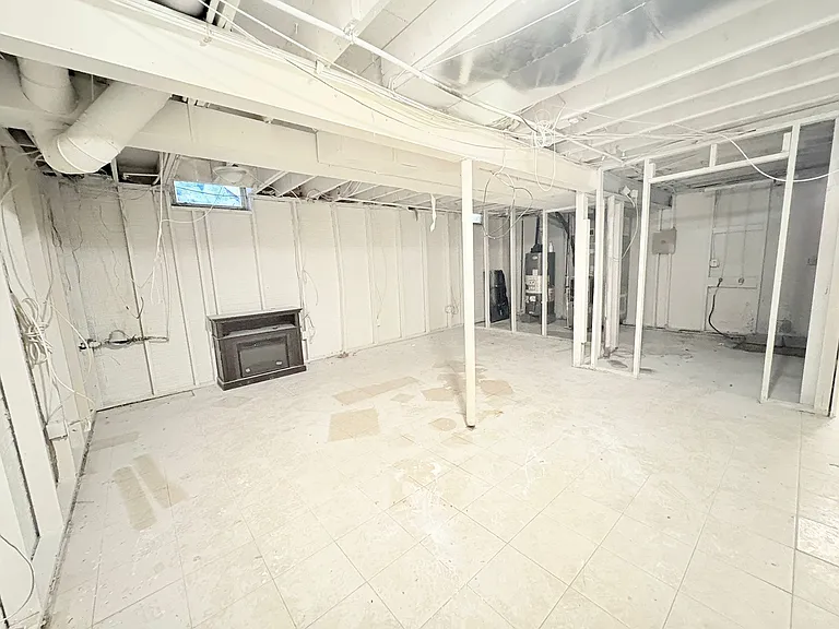 310 Whittemore St — Photo 30