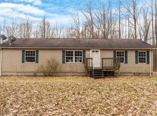 1367 Housel Craft Rd, Bristolville, OH 44402