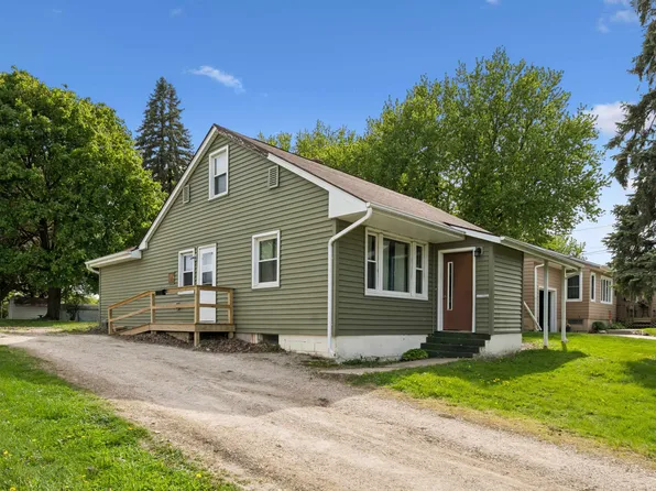 338 E Plum St, West Union, IA 52175