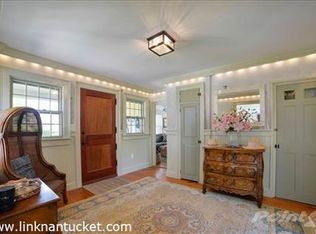 8 Mooers Ave, Nantucket, MA 02554