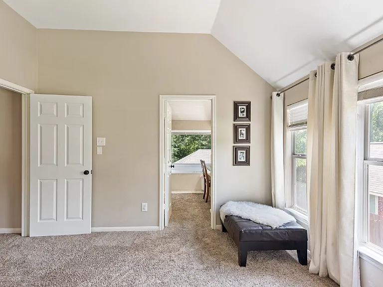 14618 Oxwick Cir — Photo 6