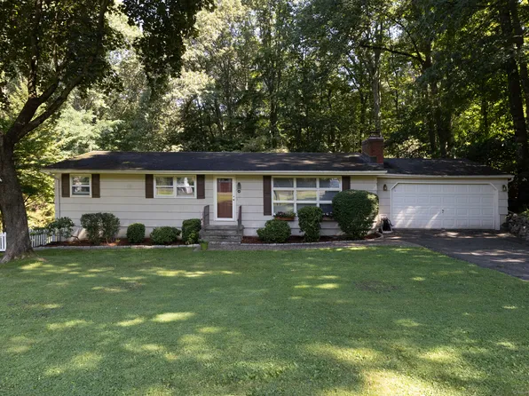 49 Troiano Road, Hamden, CT 06518