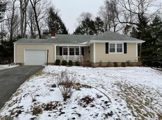 427 Mountain Ave, Washington Township, NJ 07676