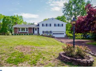 93 Fiddlers Creek Rd, Titusville, NJ 08560