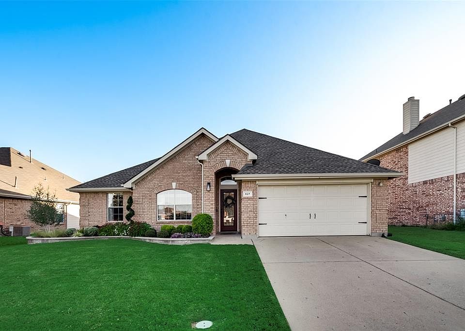 1st image of 827 Fleetwood Cove Dr