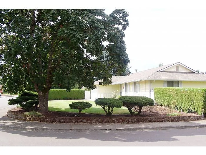 4791 10th Pl N photo 1