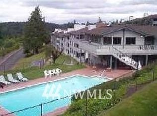 20198 Vikings Crst NE APT 8-103, Poulsbo, WA 98370