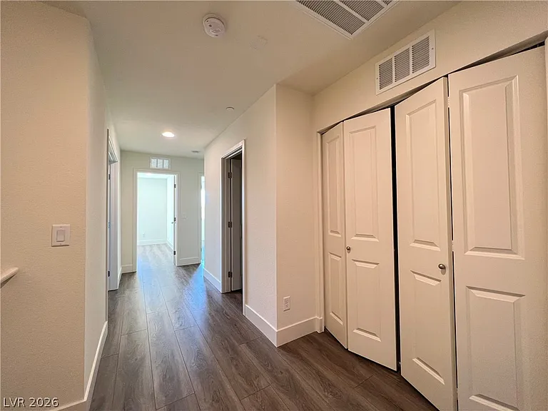 1421 Jules Ln — Photo 29
