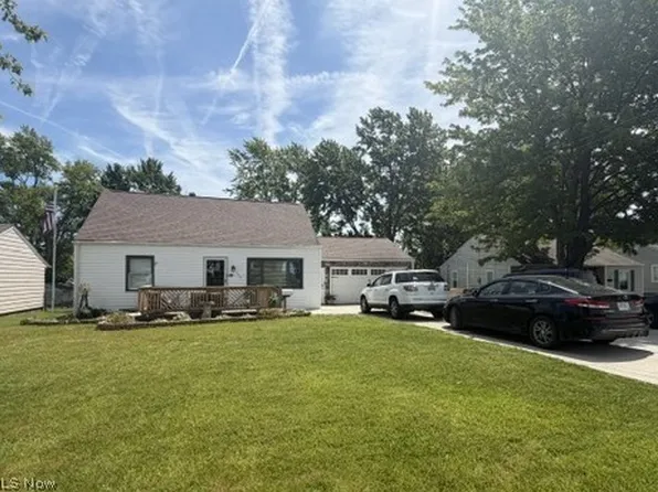 139 Dehoff Dr, Youngstown, OH 44515