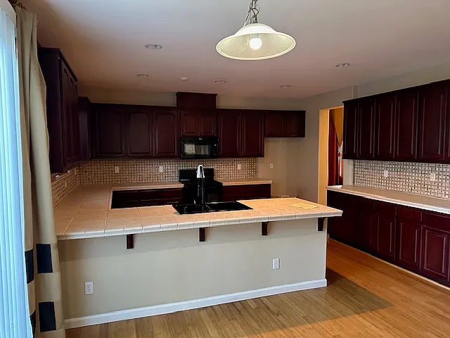 9561 California Oak Cir — Photo 16