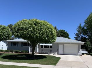 2330 43rd St, Two Rivers, WI 54241