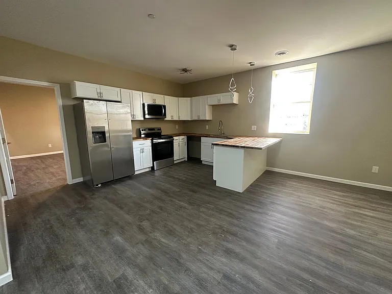 550 Spruce St — Photo 22