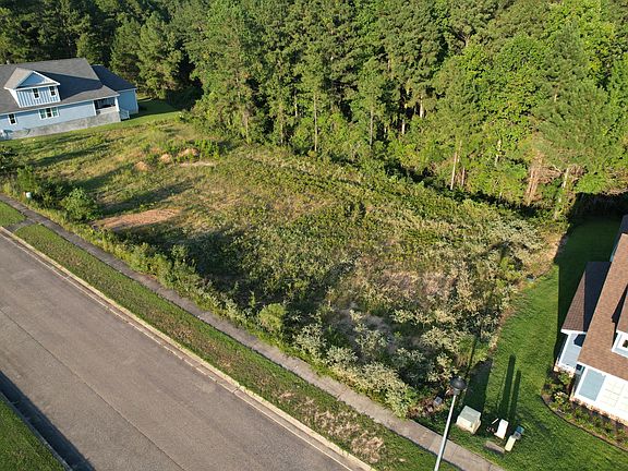 5th image of 112 Cherry Laurel Loop