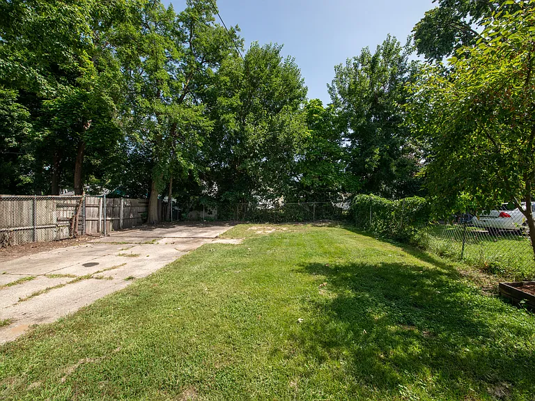 1130 Lafayette Ave SE — Photo 36
