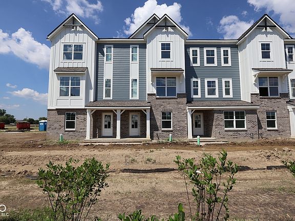 2nd image of 11192 Greenfield Ave