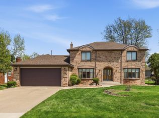 38300 Santa Barbara St, Clinton Township, MI 48036