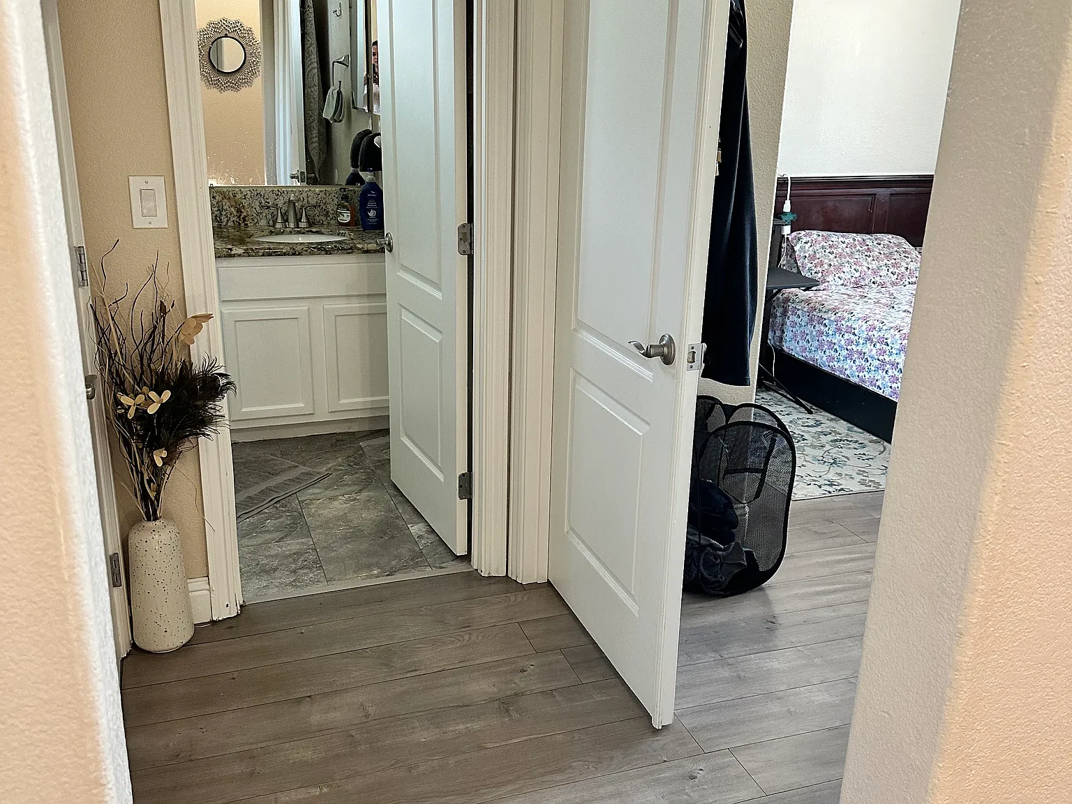 1 bed, 300 sqft, $1,250 — Photo 4